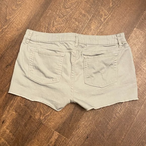 GAP Hadley Stretch Denim Shorts - Size 8 - Picture 2 of 7